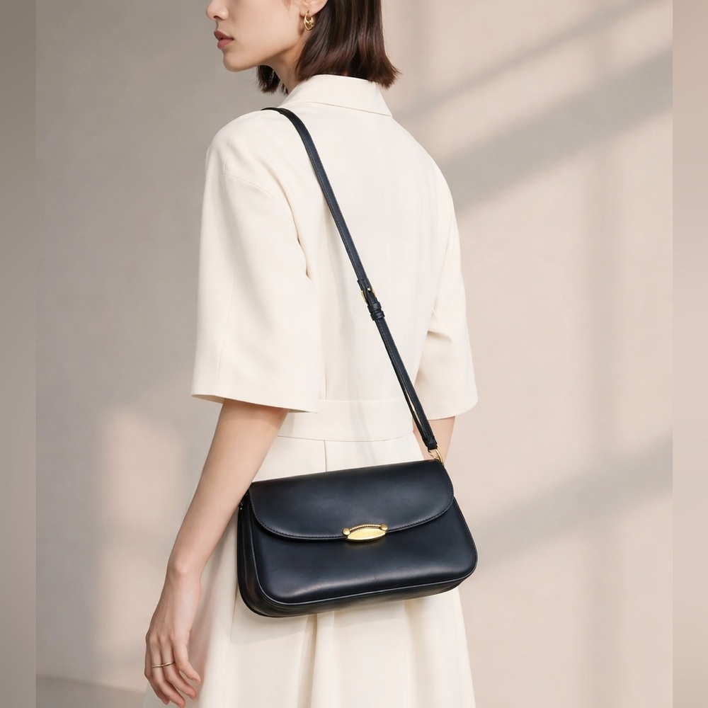 Vintage Bally Black Leather Crossbody Shoulder Bag
